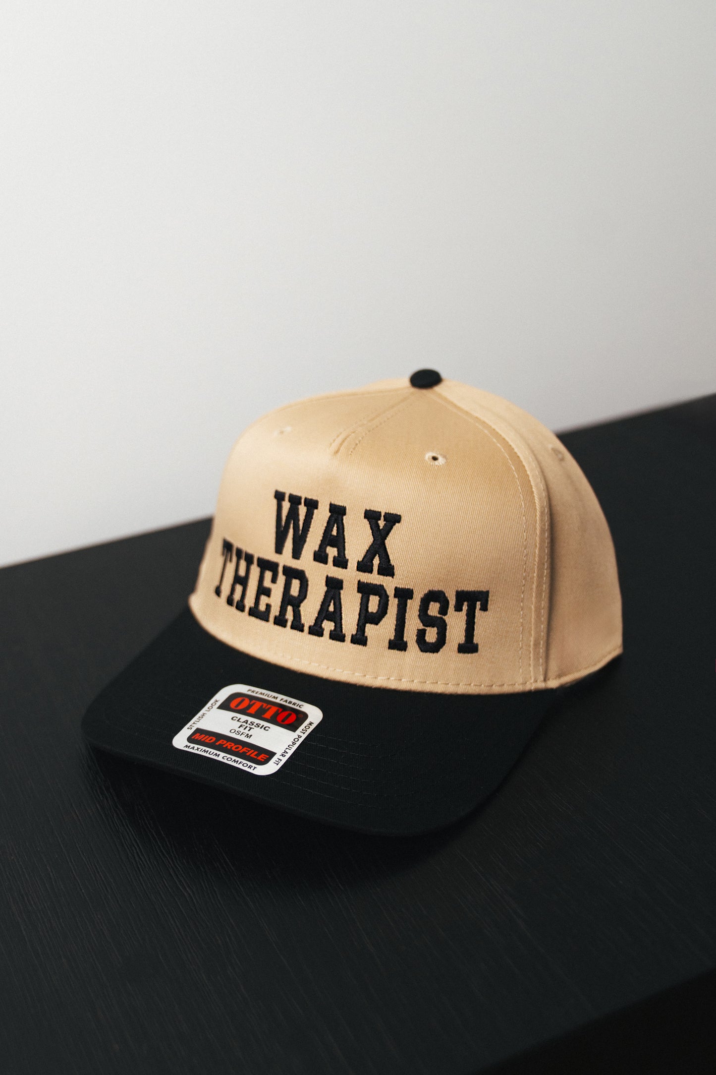 Wax Therapist - Black & Tan